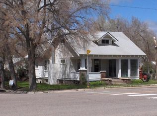 217 W 3rd St, Kimball, NE 69145