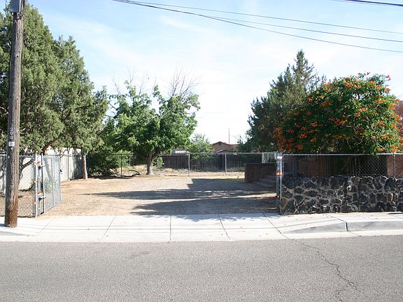 3rd image of 2200 Edna Ave NW