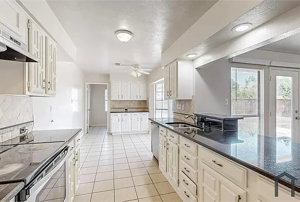 1137 Gannon Dr — Photo 21