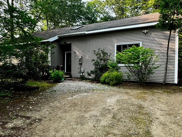 10 Barnstead Rd — Photo 9