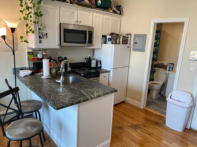 209-211 Harvard ave — Photo 6