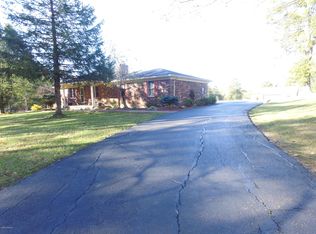 585 Johnson Ln, Taylorsville, KY 40071