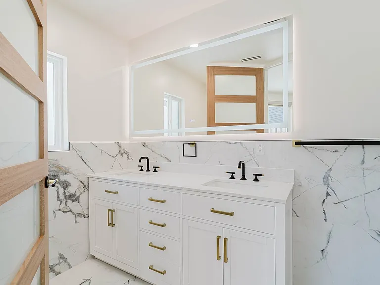 9010 Dempsey Ave — Photo 23