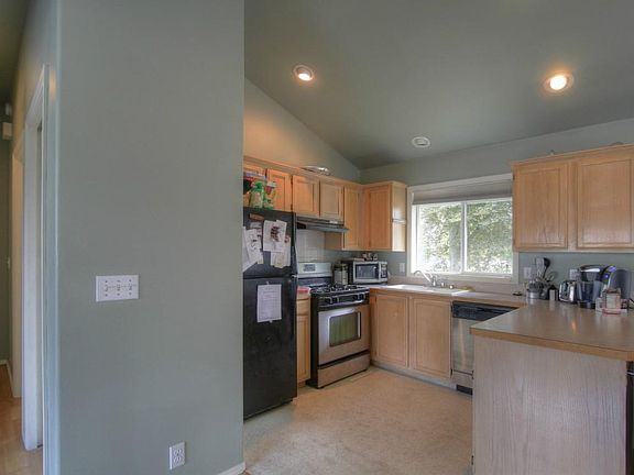 4th image of 2311 Valencia St #B
