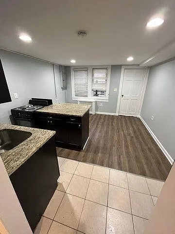 1 bed, 1.0 bath, $1,750 — Photo 4