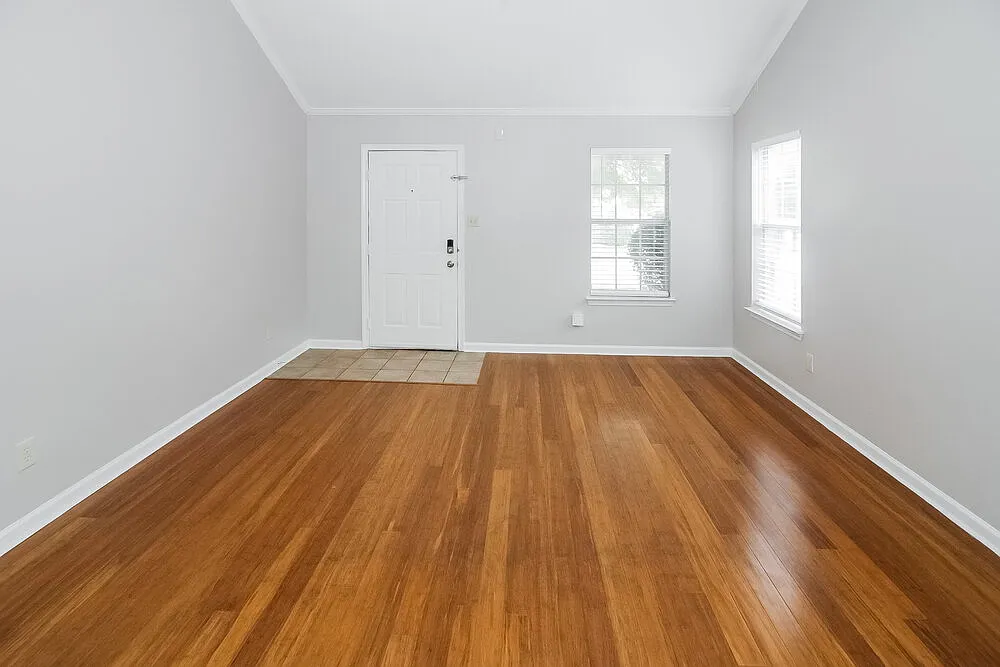 3 bed, 2.0 bath, 1342 sqft, $1,725 — Photo 3