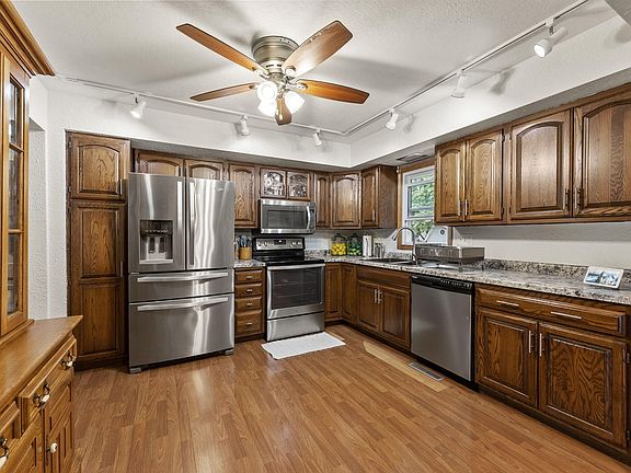4th image of 1706 Pearlview Ct