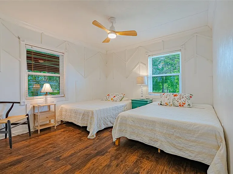 401 Bullard Pkwy — Photo 17