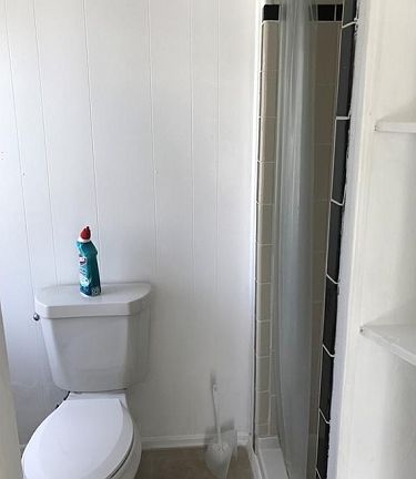 4th image of 1932 16th Ave APT B