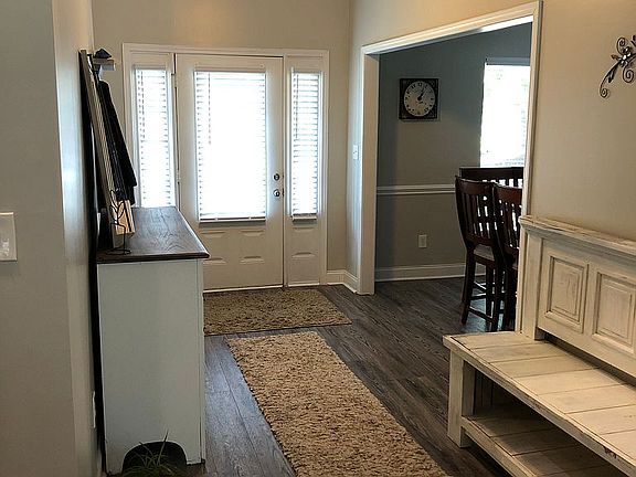 Entry way