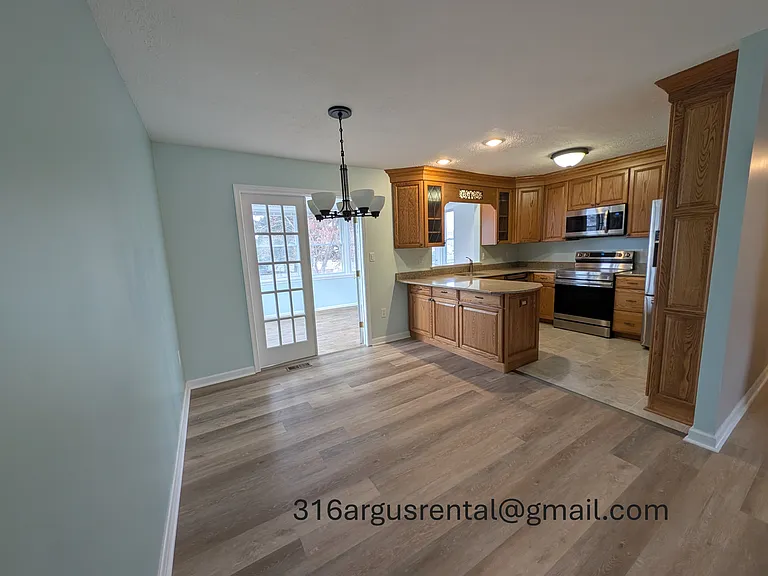 316 Argus Ln — Photo 7