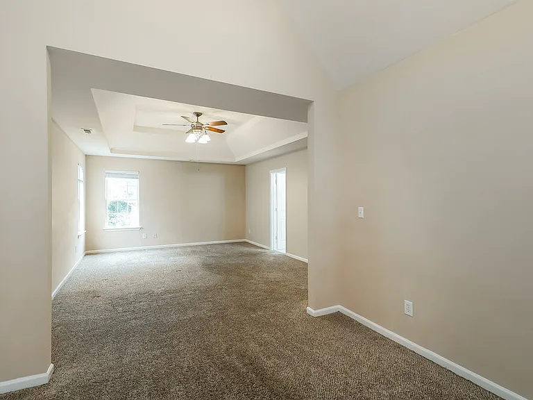 10023 Montrose Dr NW — Photo 12