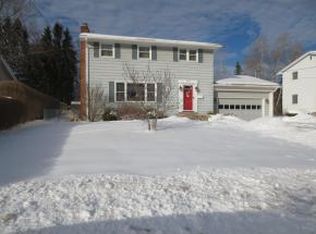 3817 Pembrooke Ln, Vestal, NY 13850