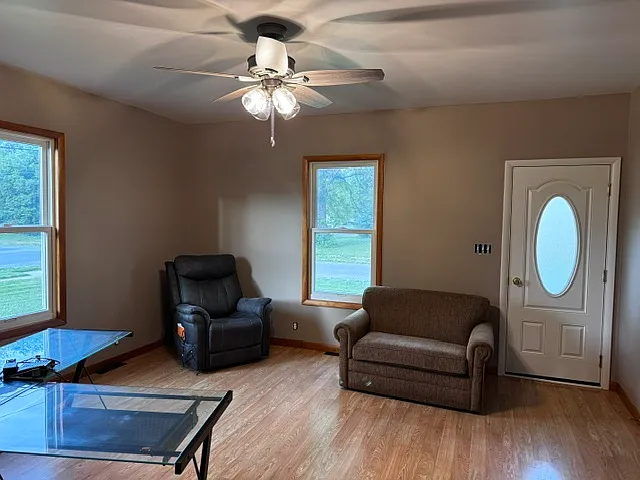 423 Taylor St — Photo 9