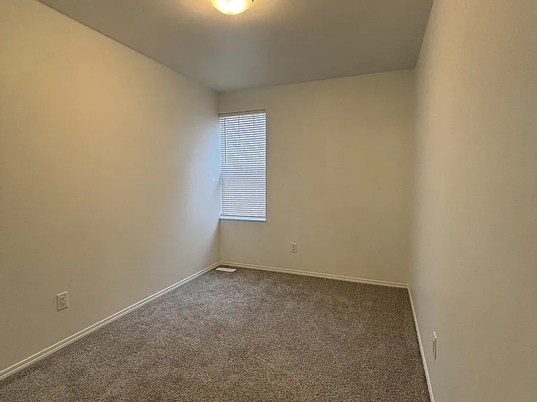 11358 53rd St NW — Photo 31