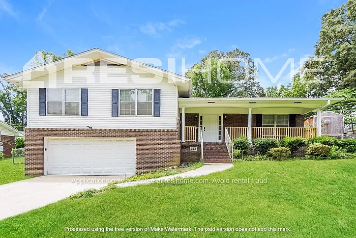 824 Ridge Lane Dr — Photo 1