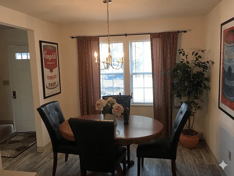 Eastgate Apartments — Photo 8