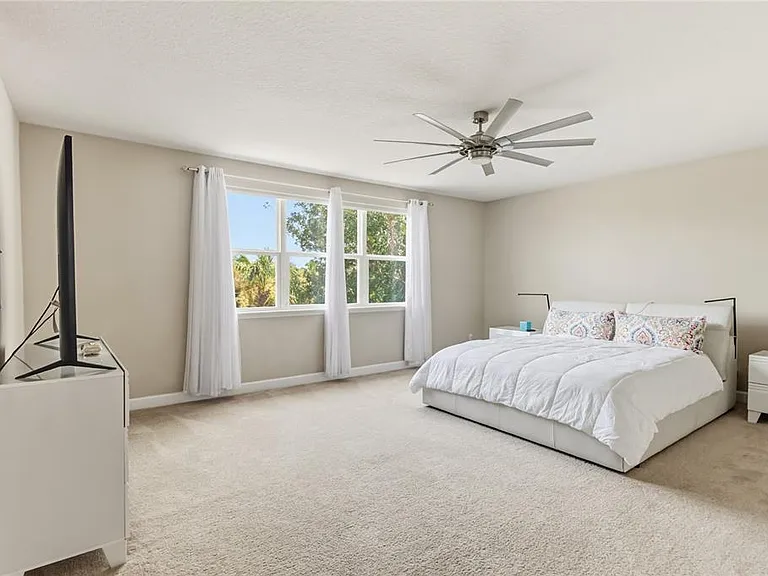 12130 Uleta Ln — Photo 16