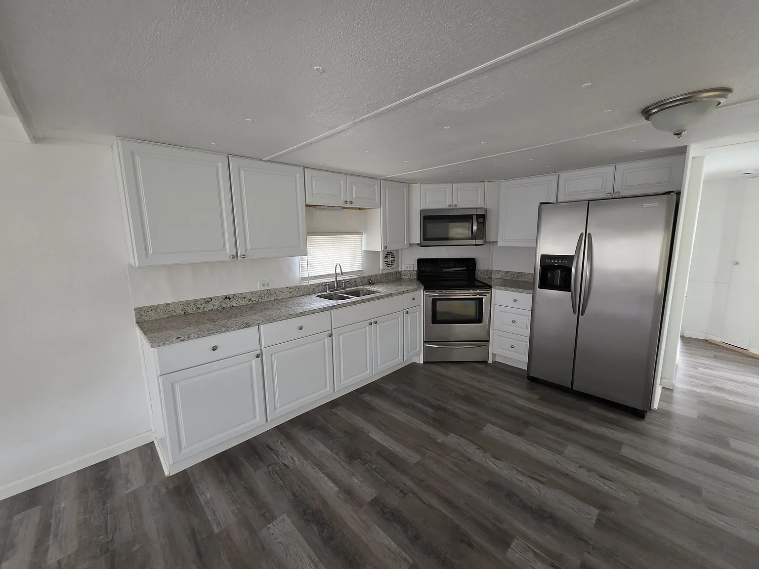 2 bed, 1.5 bath, 850 sqft, $1,450 — Photo 3