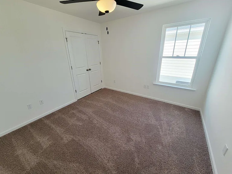 1367 Landon Hills Dr — Photo 15