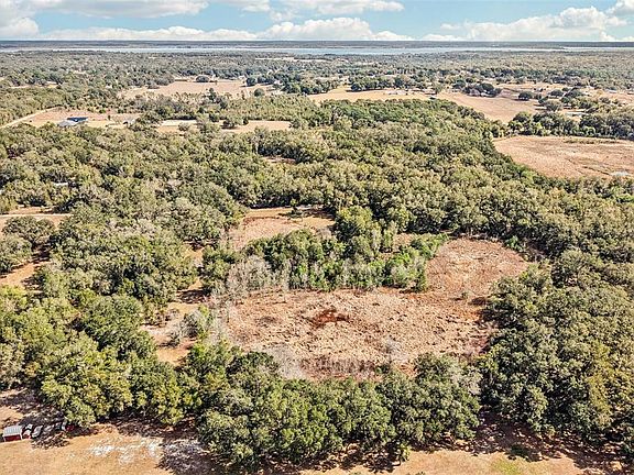 3rd image of Harris Lake Rd
