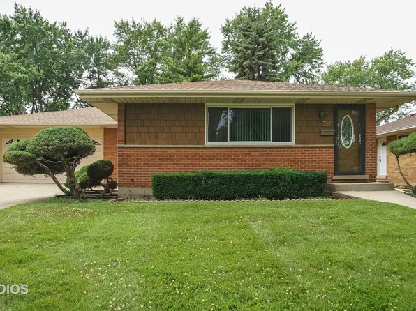 710 Cavan Ln, Des Plaines, IL 60016