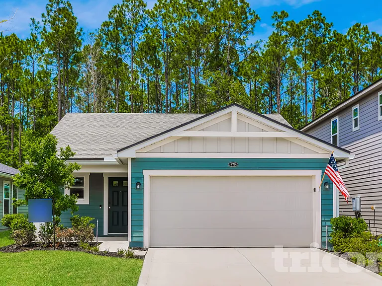 470 Chandler Dr — Photo 1