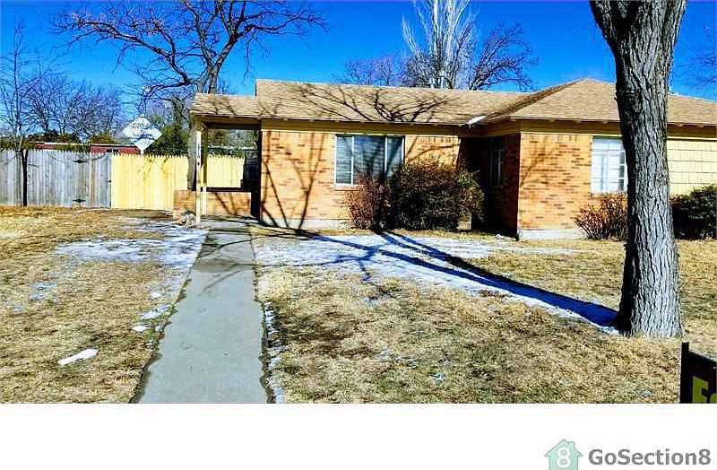 1st image of 2710 Duncan Dr #B