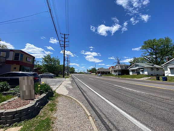 5th image of 8210 Page Ave