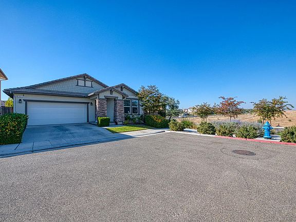 2nd image of 362 Atlantica Dr S