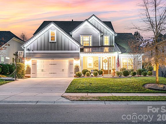 3rd image of 192 Hampton Trail Dr