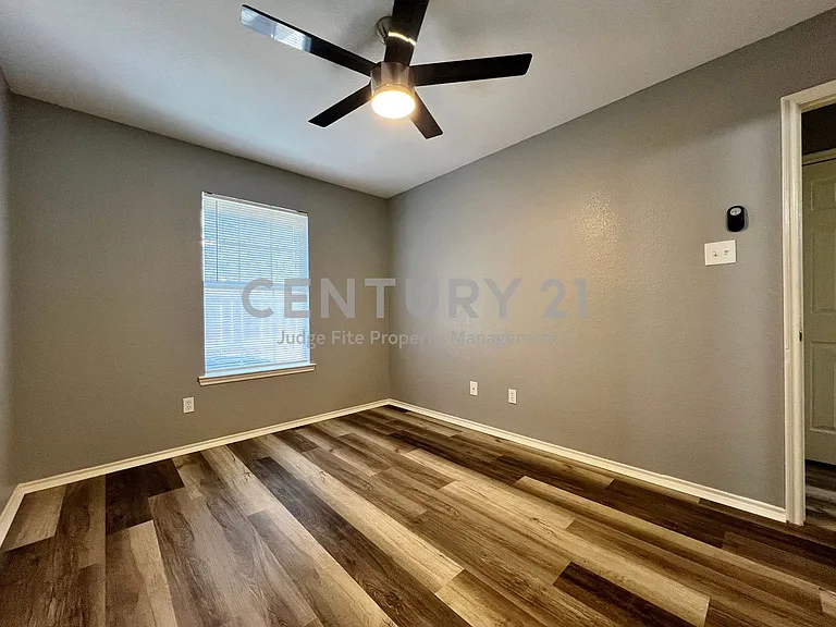1010 S Retta St — Photo 15