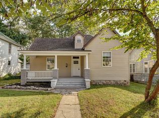 826 W Webster St, Springfield, MO 65802