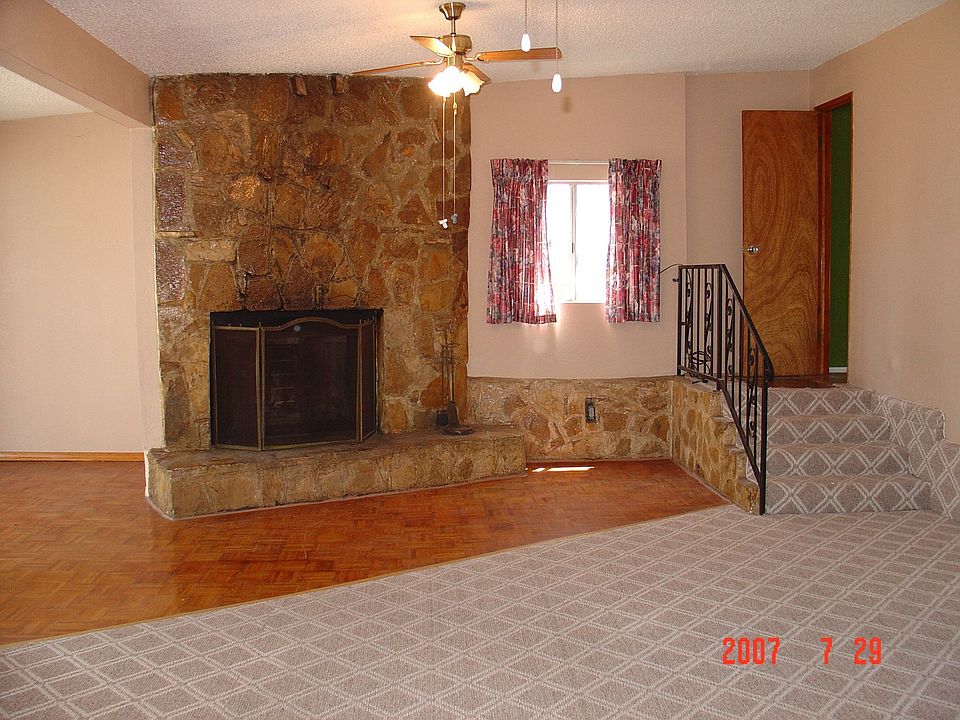 2nd image of 3428 S Victoria Ave
