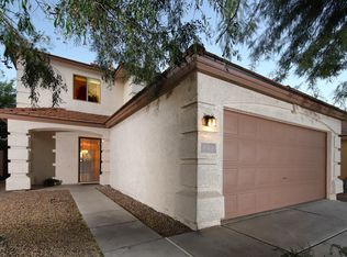 644 W Firehawk Dr, Green Valley, AZ 85614