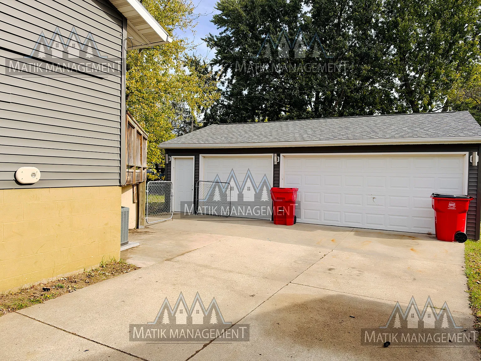 4 bed, $2,400 — Photo 3