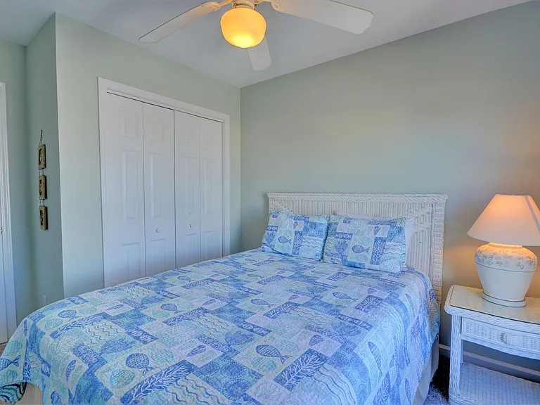 3812 Island Dr — Photo 20