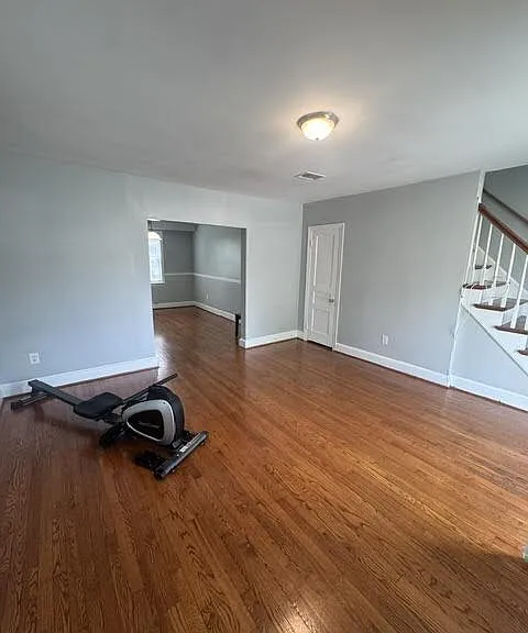 505 Warren Ave — Photo 3