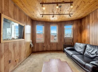 6 Charlotte St, Flushing, NY 11385