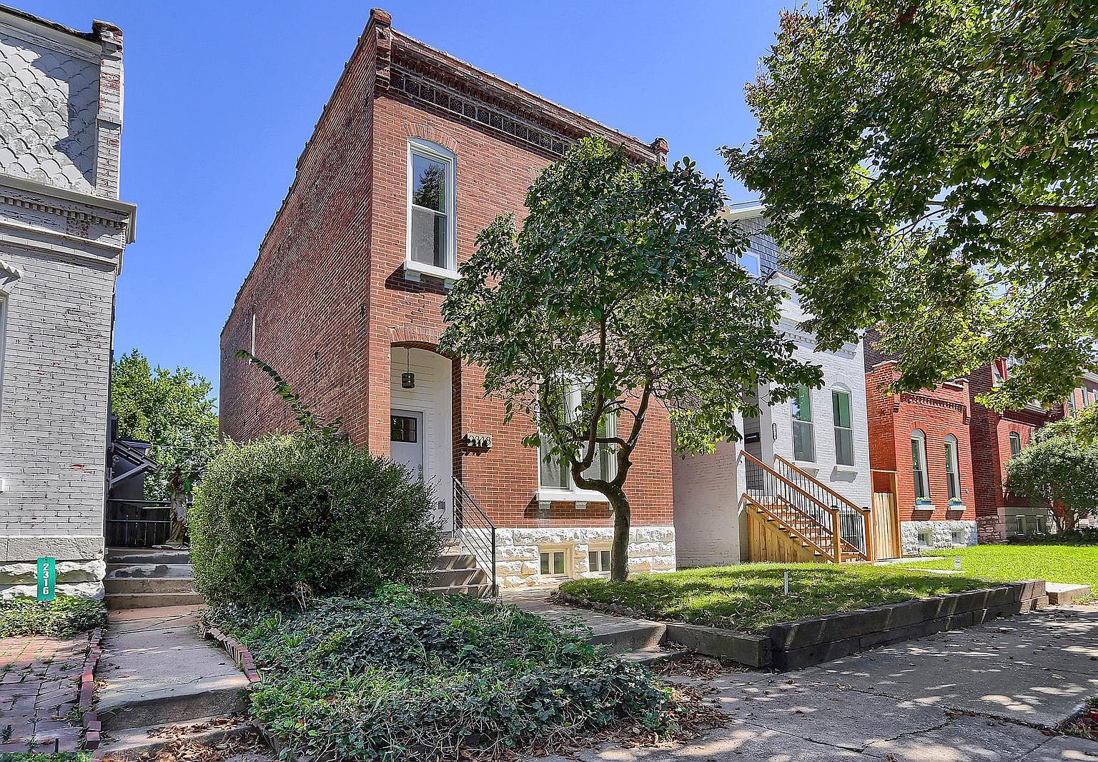 2318 Michigan Ave, Saint Louis, MO 63104 | Zillow