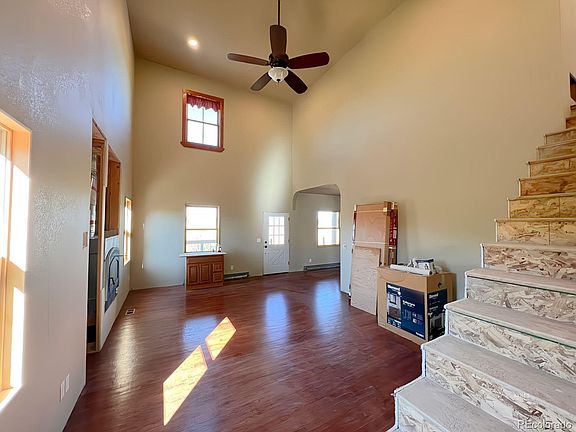 3rd image of 846 Glen Vista Lane