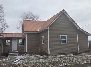 305 N Pike St, Kempton, IN 46049