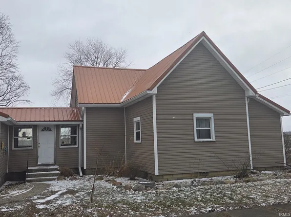 305 N Pike St, Kempton, IN 46049