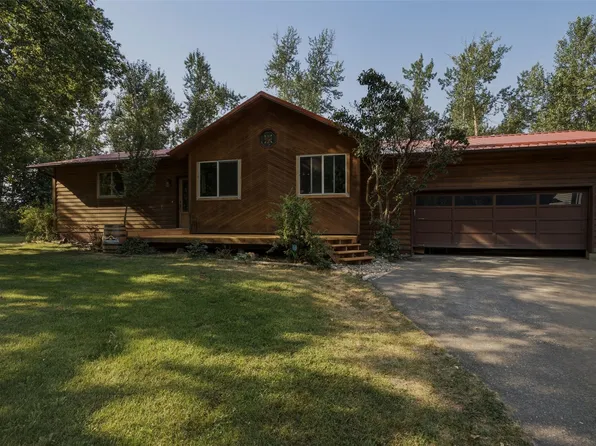 19525 E Mullan Rd, Clinton, MT 59825