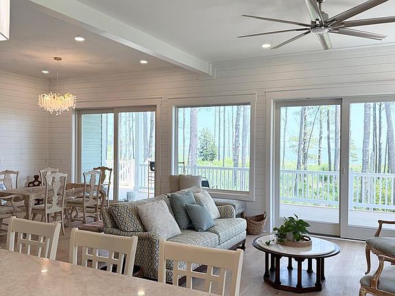3rd image of 107 Galway Bay Ln