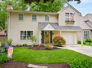 184 N Kenilworth Ave, Glen Ellyn, IL 60137