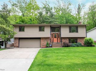 8315 Settlers Psge, Brecksville, OH 44141