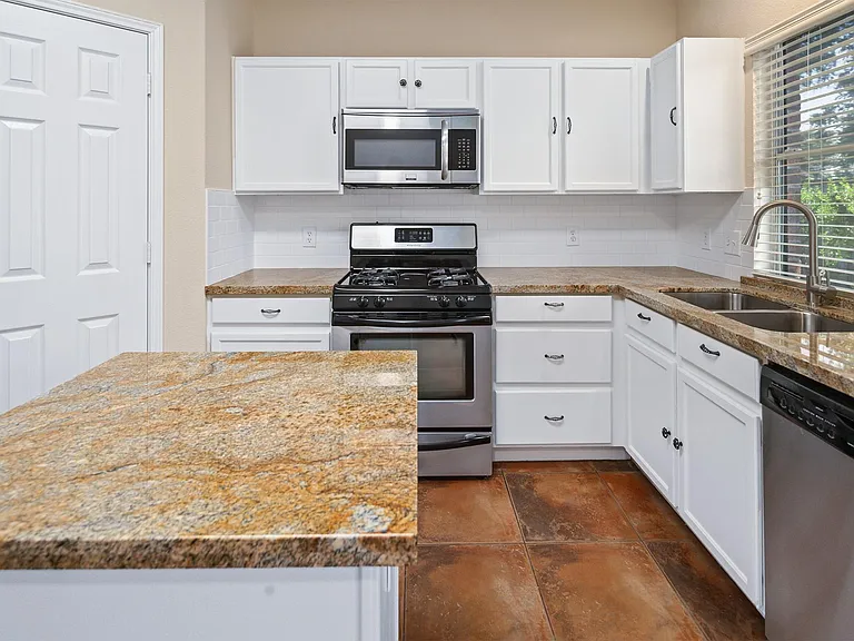 18614 Atasca South Dr — Photo 11