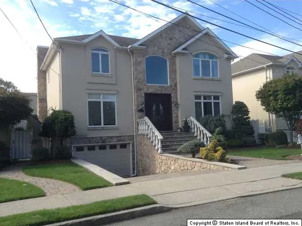 402 Thomas Street image 1 of 12