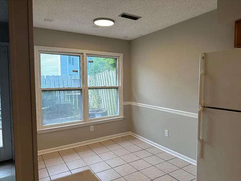 4054 Thomas Jefferson Dr — Photo 7